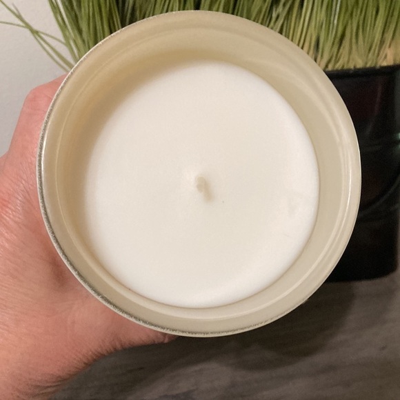 DW HOME SPRINKLE DONUT AND VANILLA LATTE FRESHLY BREWED AROMA JAR CANDLE… - Picture 7 of 9